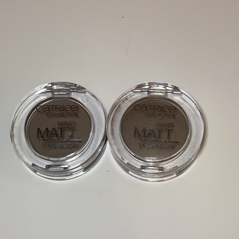 Caprice Cosmetic velvet matt #30 jump up and down